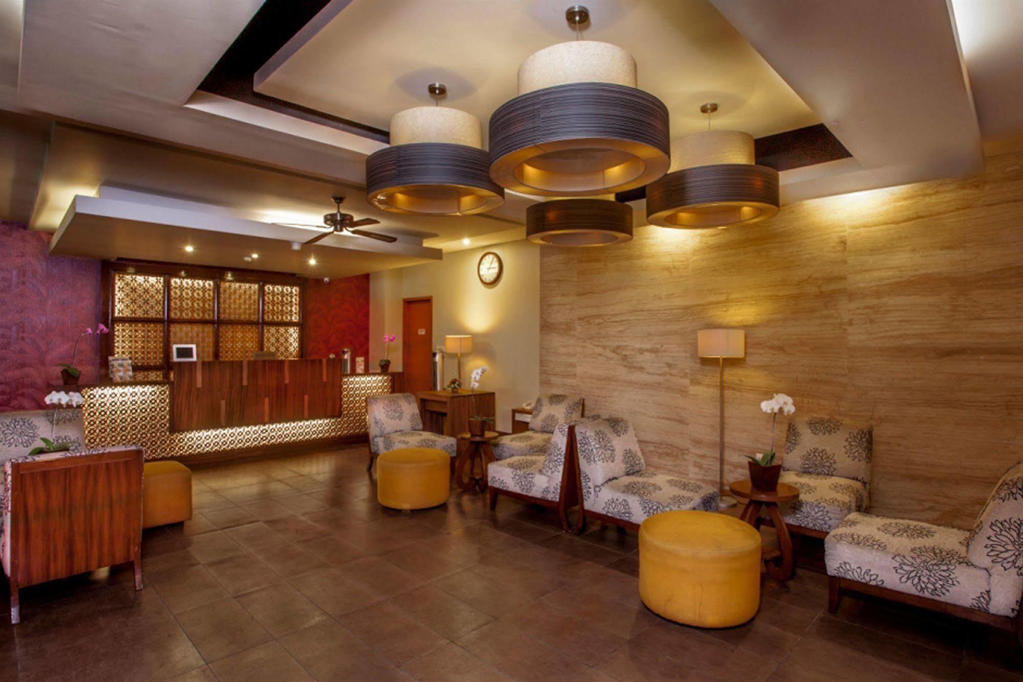 Holiday Inn Express Bali Sunset Road By Ihg Kuta Lombok Εξωτερικό φωτογραφία