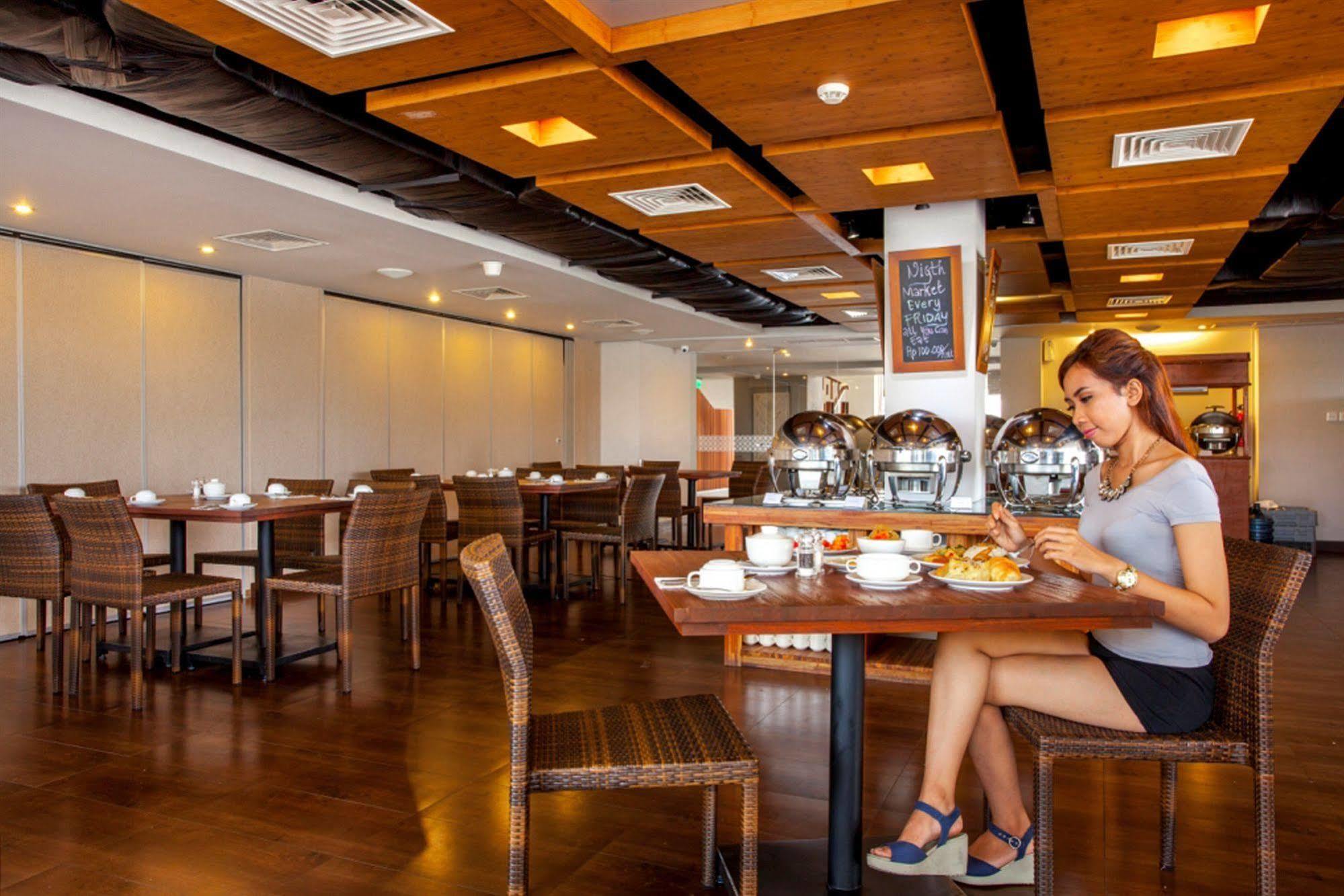 Holiday Inn Express Bali Sunset Road By Ihg Kuta Lombok Εξωτερικό φωτογραφία